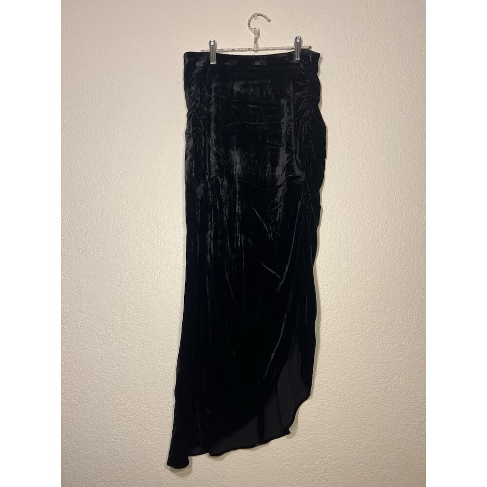 Veronica Beard $495 Black Velvet Silk Herst Asymmetric Skirt Size 2